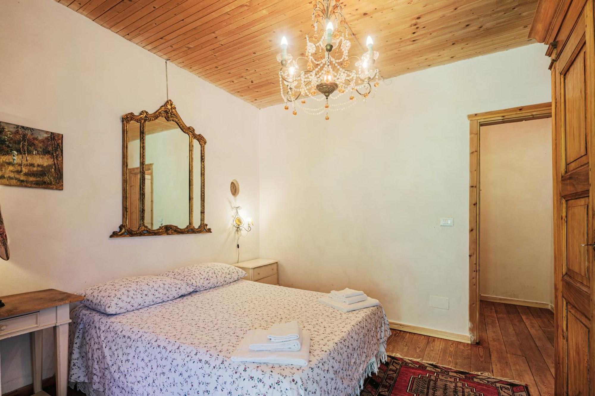 Agriturismo Di Charme E Ristorante Stallato Il Filo Di Paglia Carro Exterior foto